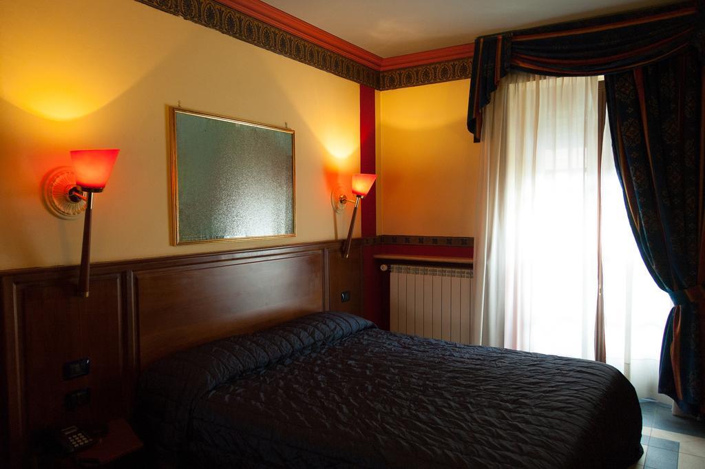 Hotel Giulio Cesare Turin Exteriör bild